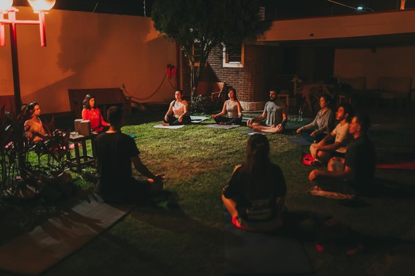 Les Nouvelles Vagues de la Mode Éco-Responsable pour Femmes